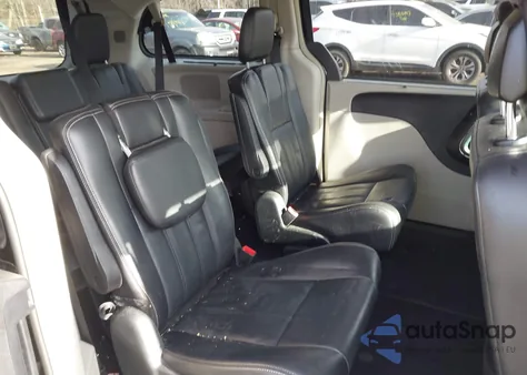 2014 Chrysler Town & Country Touring z USA, uszkodzony, nr VIN 2C4RC1BG7ER455410